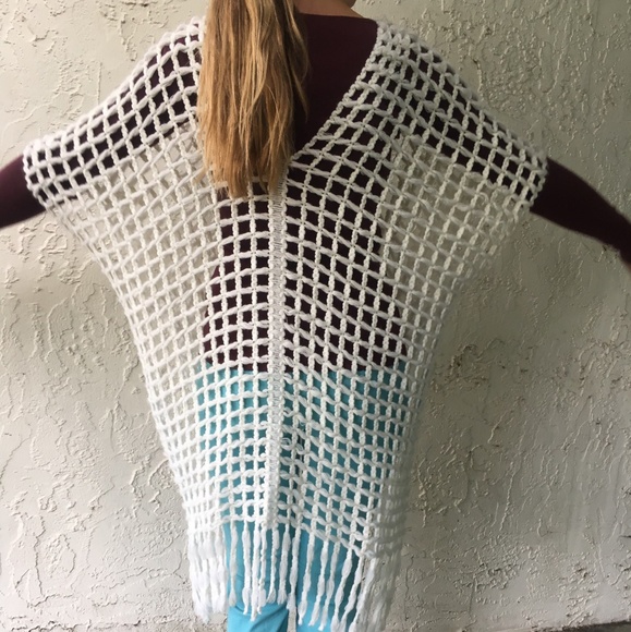 Handmade Shawl | Poncho - Picture 4 of 8
